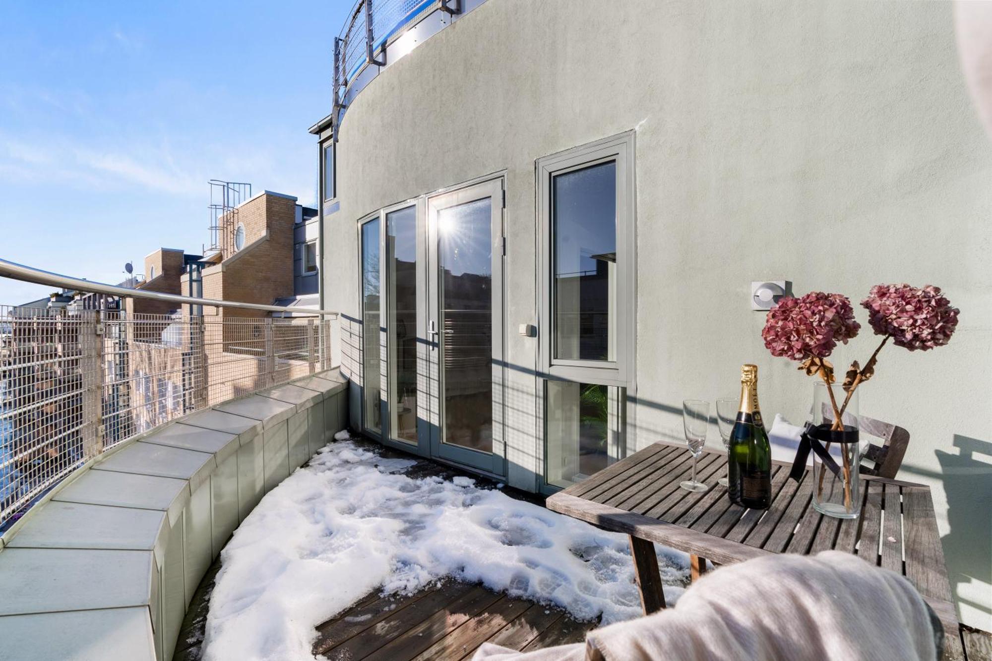 Top Floor With Balcony - Super Central - 5 Pax Oslo Eksteriør billede